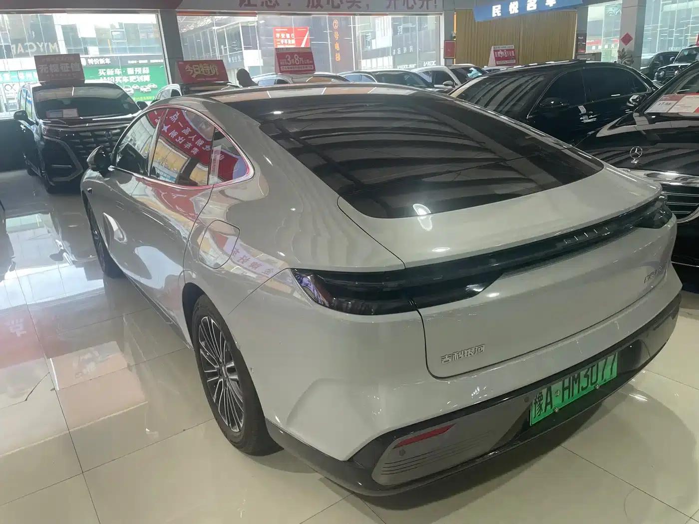 Galaxy Star 8 2025 Model 130km EM-i Premium Edition — миниатюра 11