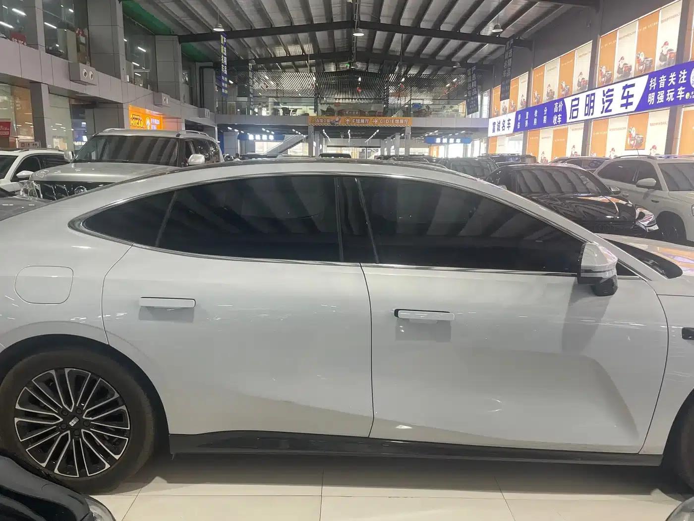 Galaxy Star 8 2025 Model 130km EM-i Premium Edition — миниатюра 14