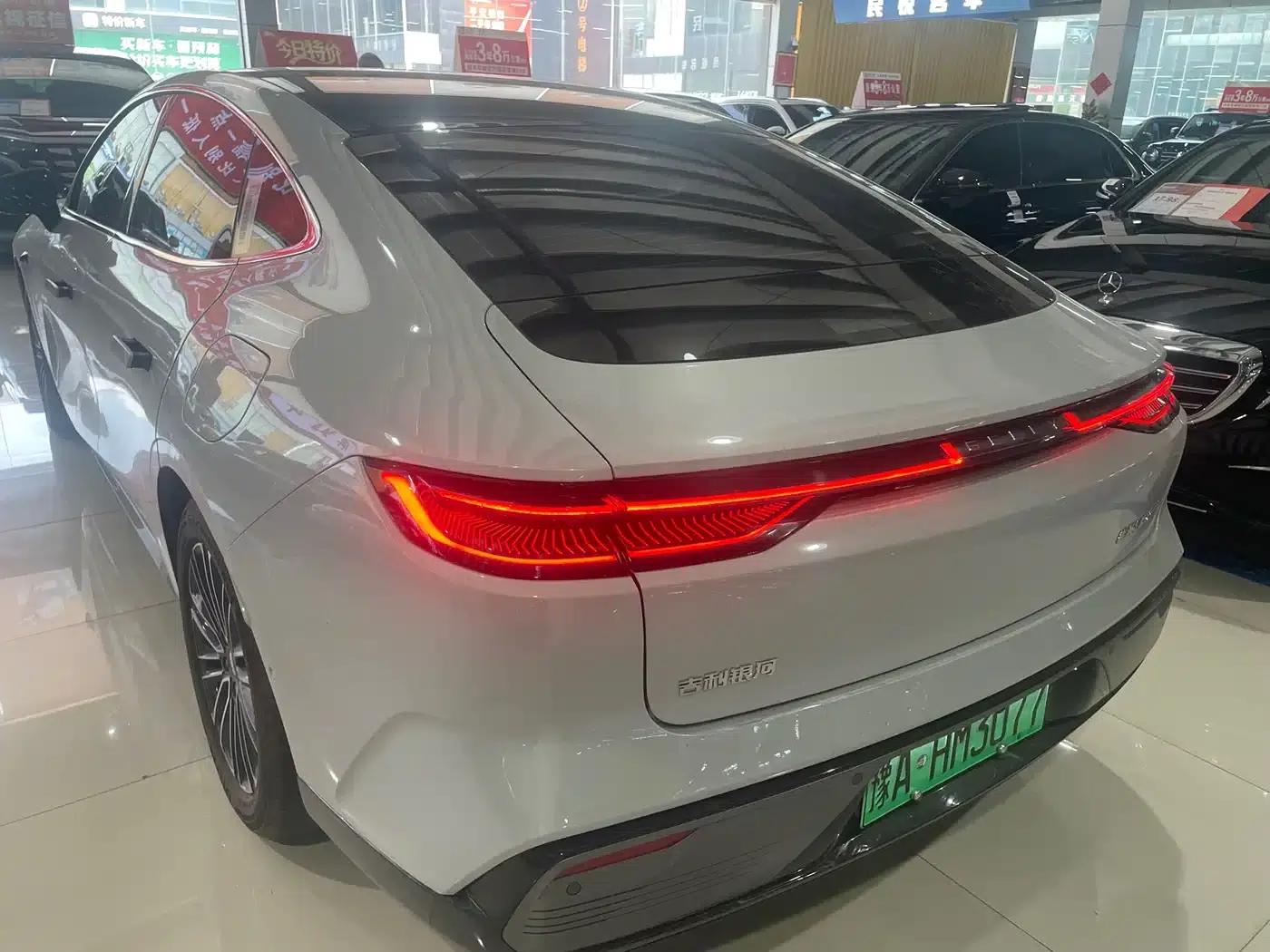 Galaxy Star 8 2025 Model 130km EM-i Premium Edition — миниатюра 17