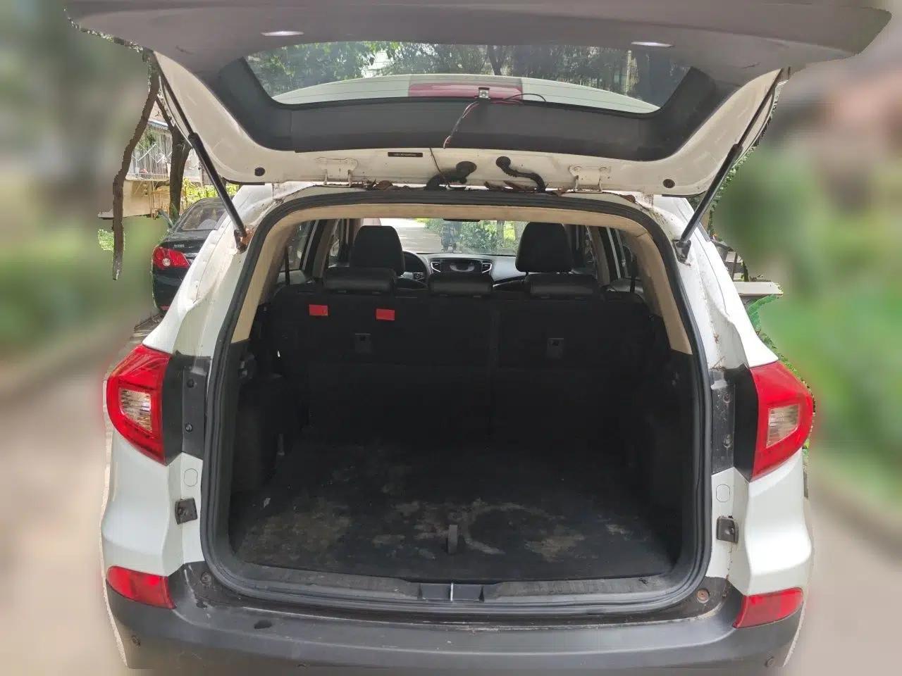 BYD Song 2016 1.5TI Manual Luxury Model — миниатюра 19
