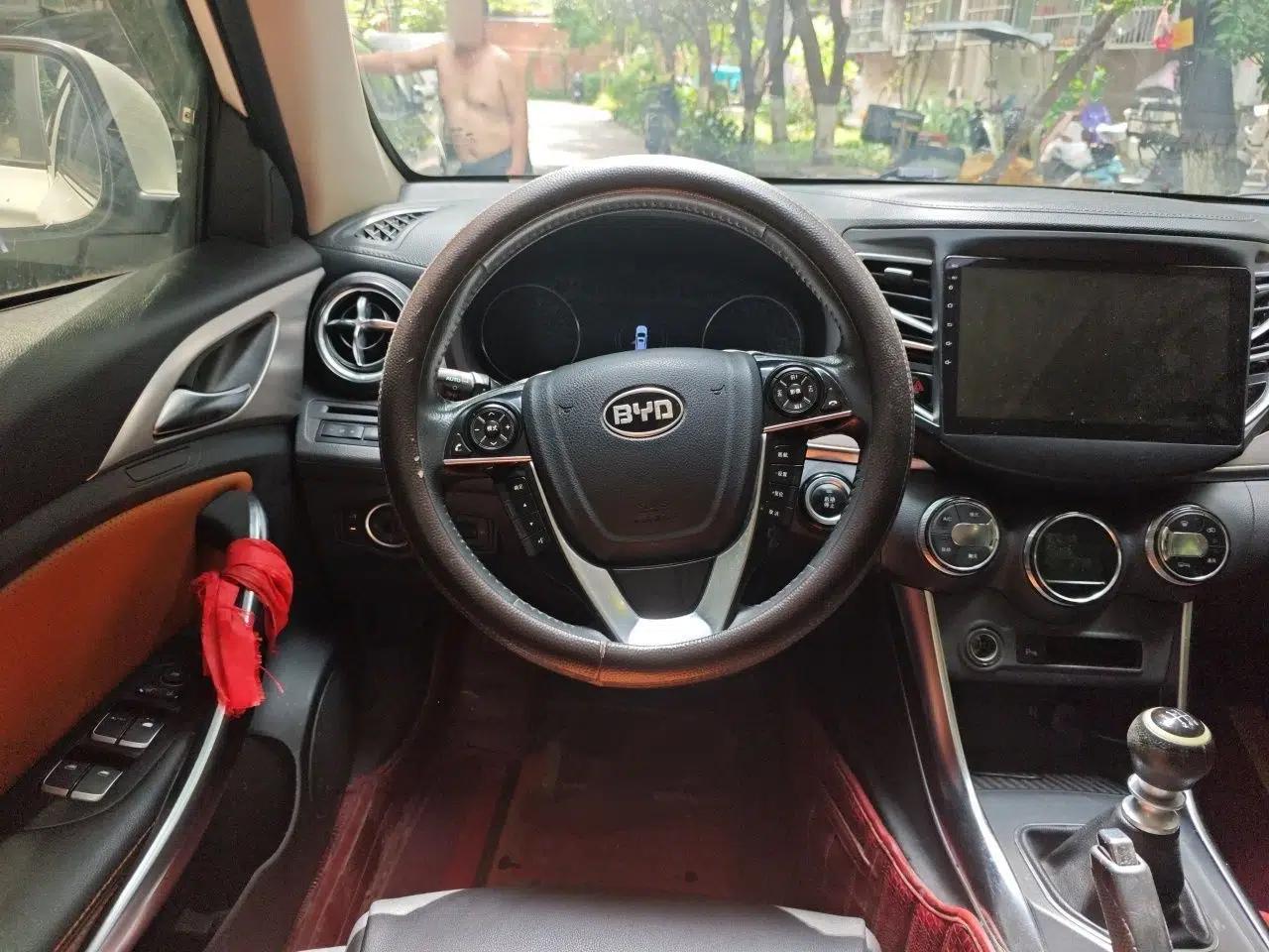 BYD Song 2016 1.5TI Manual Luxury Model — миниатюра 10