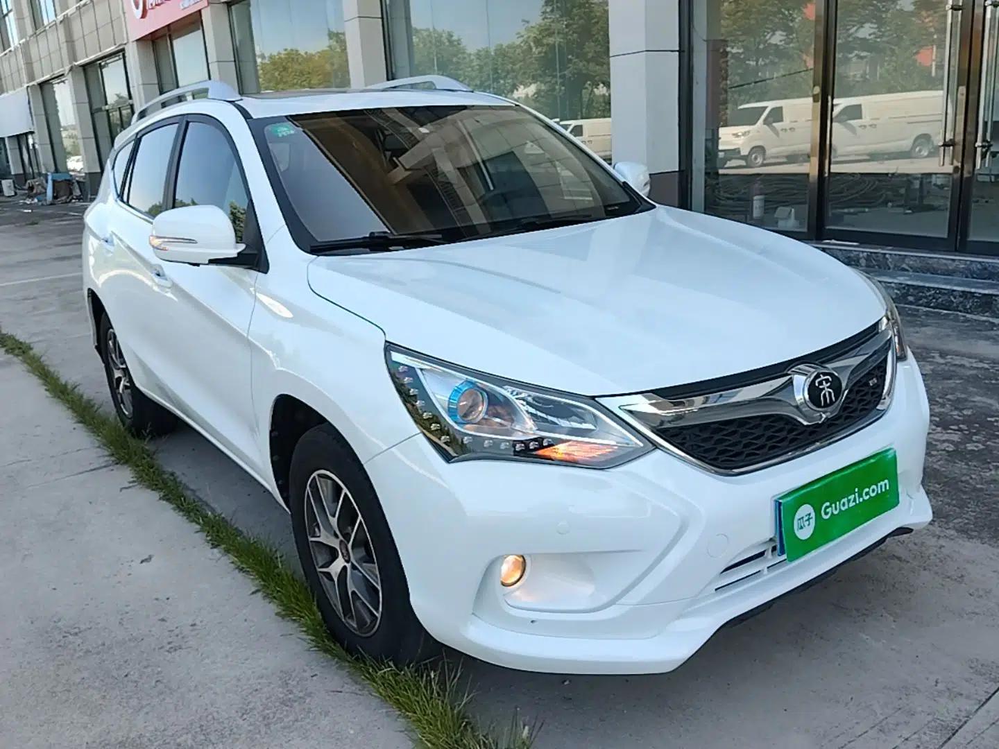 BYD Song 2016 GaiShi Edition 1.5TI Manual Elite Model — миниатюра 3