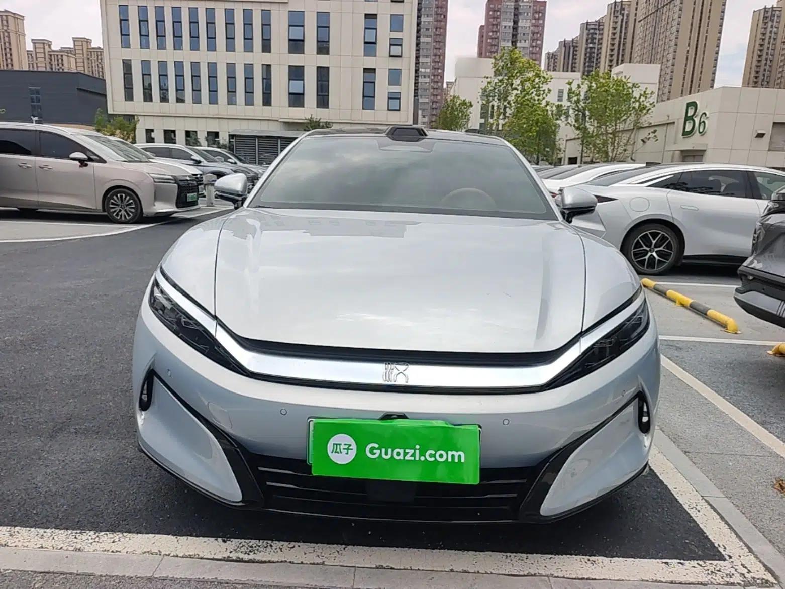 BYD Han L 2025 EV Four-Wheel Drive LiDAR Flagship Model — миниатюра 2