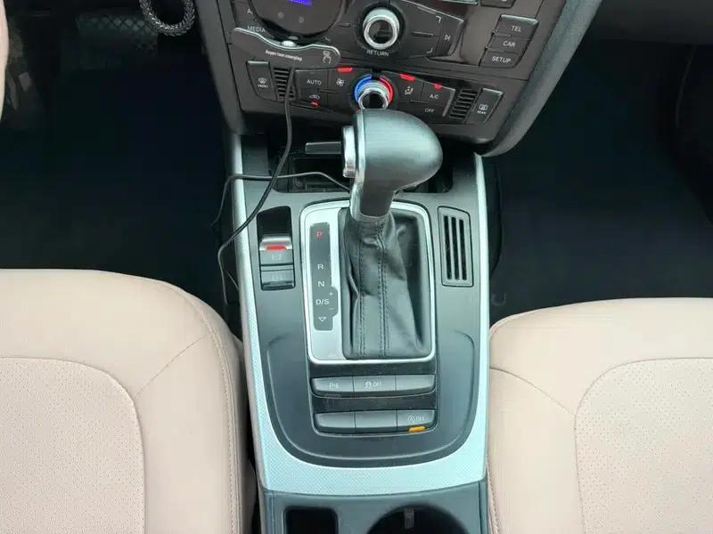 Audi A4L 2013 35 TFSI Automatic Standard Edition — миниатюра 18