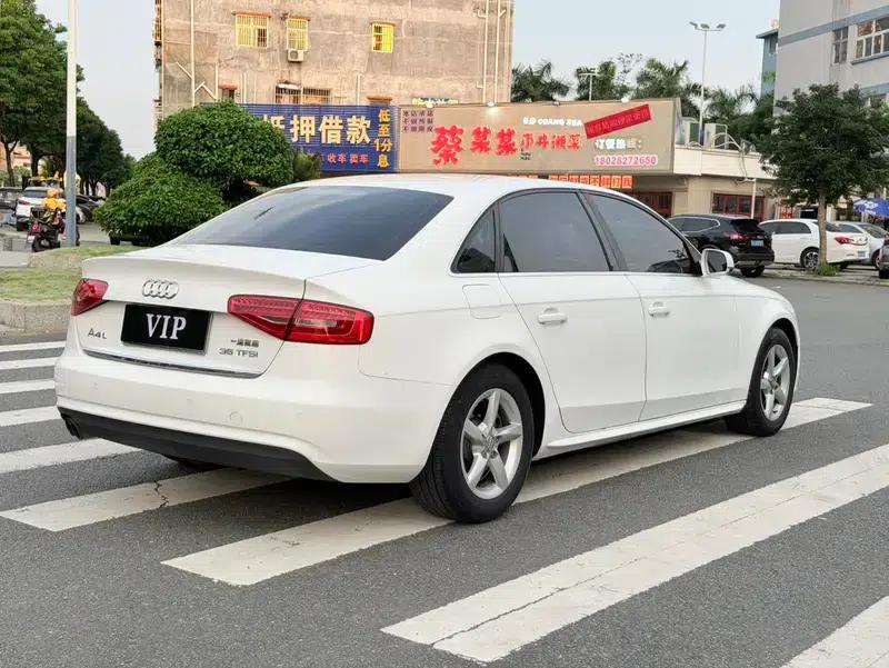 Audi A4L 2013 35 TFSI Automatic Standard Edition — миниатюра 6