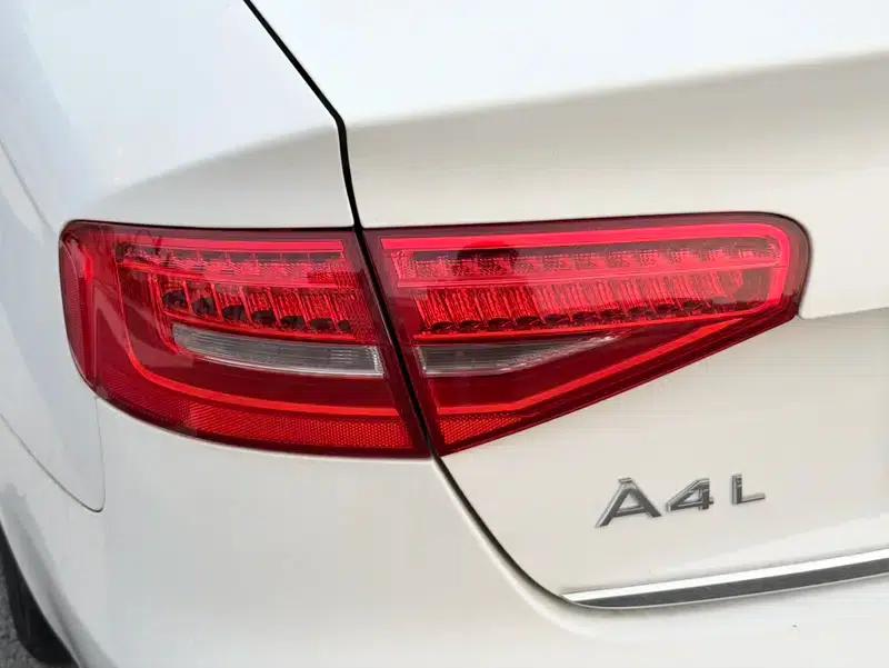 Audi A4L 2013 35 TFSI Automatic Standard Edition — миниатюра 9