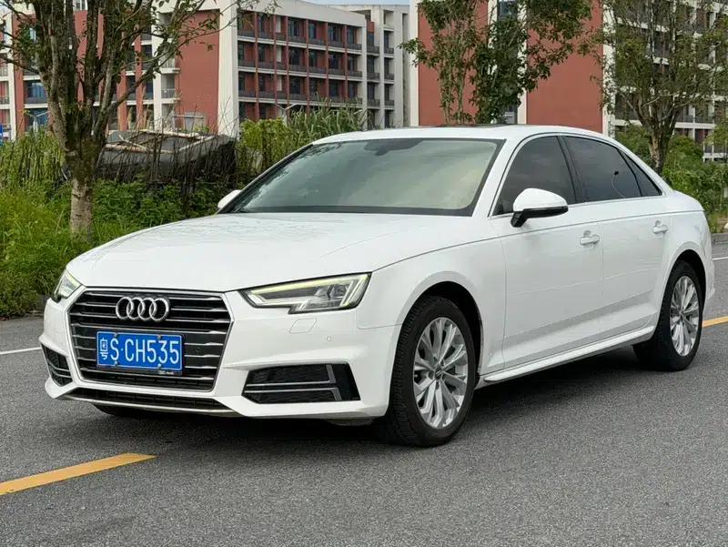 Audi A4L 2018 30th Anniversary Edition 40 TFSI Progressive — миниатюра 1