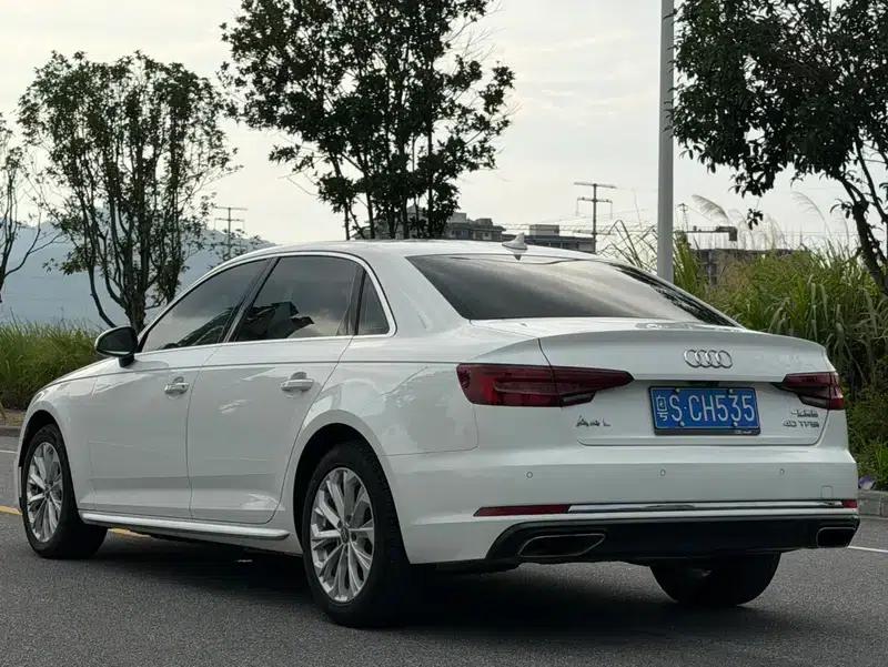 Audi A4L 2018 30th Anniversary Edition 40 TFSI Progressive — миниатюра 4