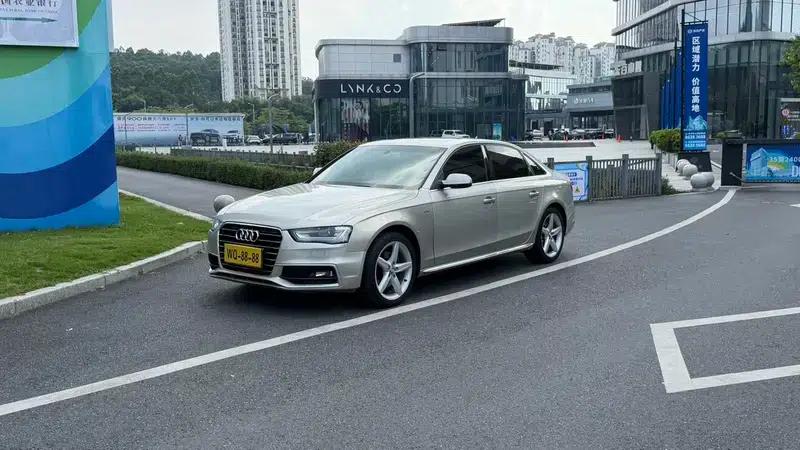 Audi A4L 2016 35 TFSI Automatic Luxury — миниатюра 1