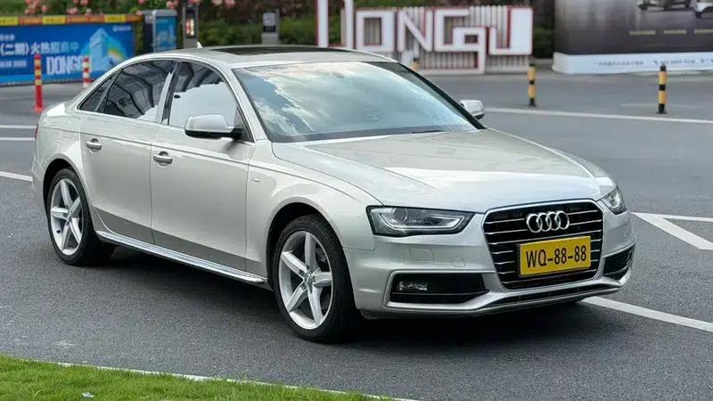 Audi A4L 2016 35 TFSI Automatic Luxury — миниатюра 3