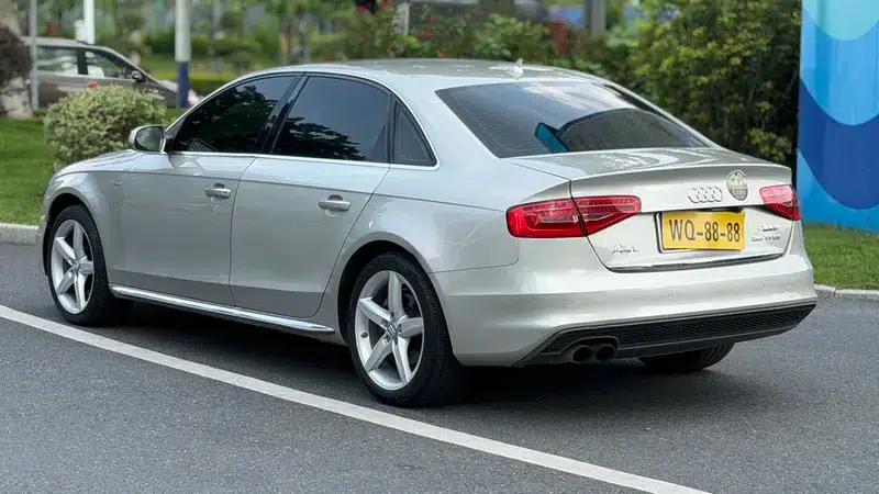 Audi A4L 2016 35 TFSI Automatic Luxury — миниатюра 4