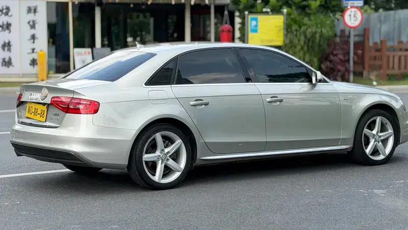 Audi A4L 2016 35 TFSI Automatic Luxury — миниатюра 5