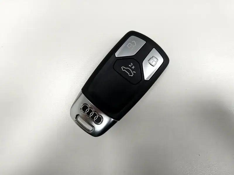 Audi A4L 2022 40 TFSI Fashion Dynamic Edition — миниатюра 11