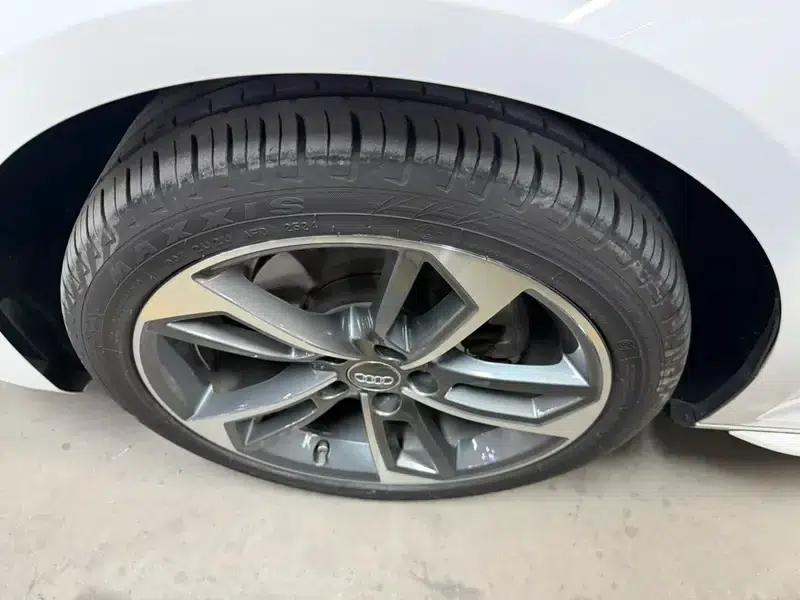 Audi A4L 2017 40 TFSI Fashion Edition — миниатюра 8