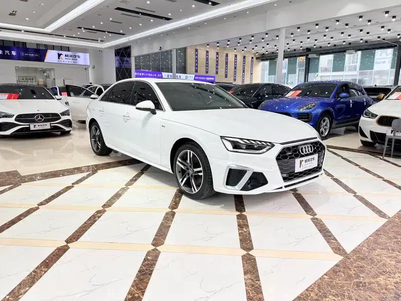 Audi A4L 2020 40 TFSI quattro Luxury Dynamic — миниатюра 3