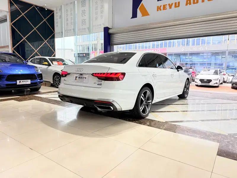Audi A4L 2020 40 TFSI quattro Luxury Dynamic — миниатюра 6