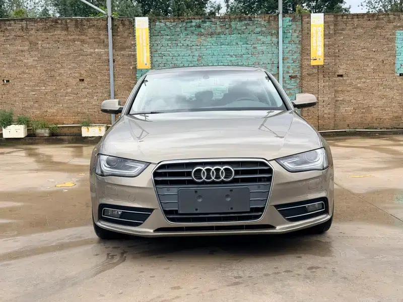 Audi A4L 2013 35 TFSI Automatic Standard Edition — миниатюра 2