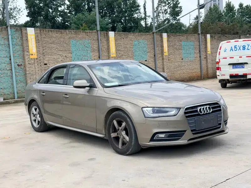 Audi A4L 2013 35 TFSI Automatic Standard Edition — миниатюра 3