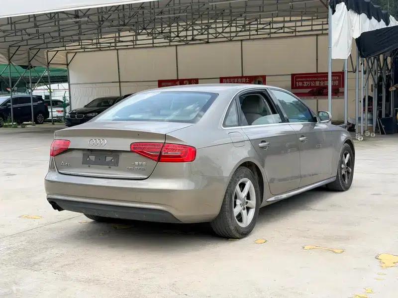 Audi A4L 2013 35 TFSI Automatic Standard Edition — миниатюра 6