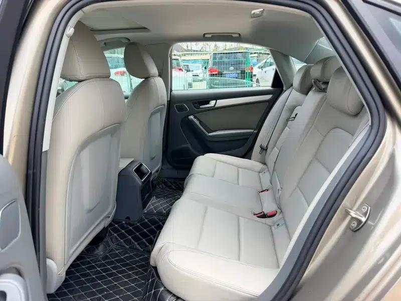 Audi A4L 2013 35 TFSI Automatic Standard Edition — миниатюра 9