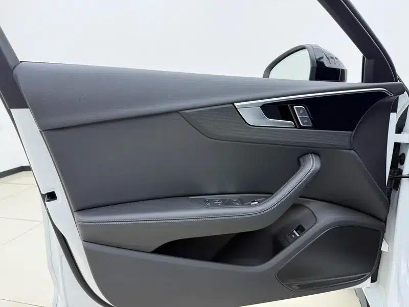 Audi A4L 2024 40 TFSI Luxury Dynamic — миниатюра 11