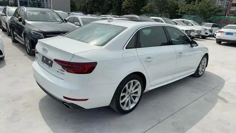 Audi A4L 2018 30th Anniversary Edition 40 TFSI Progressive — миниатюра 4