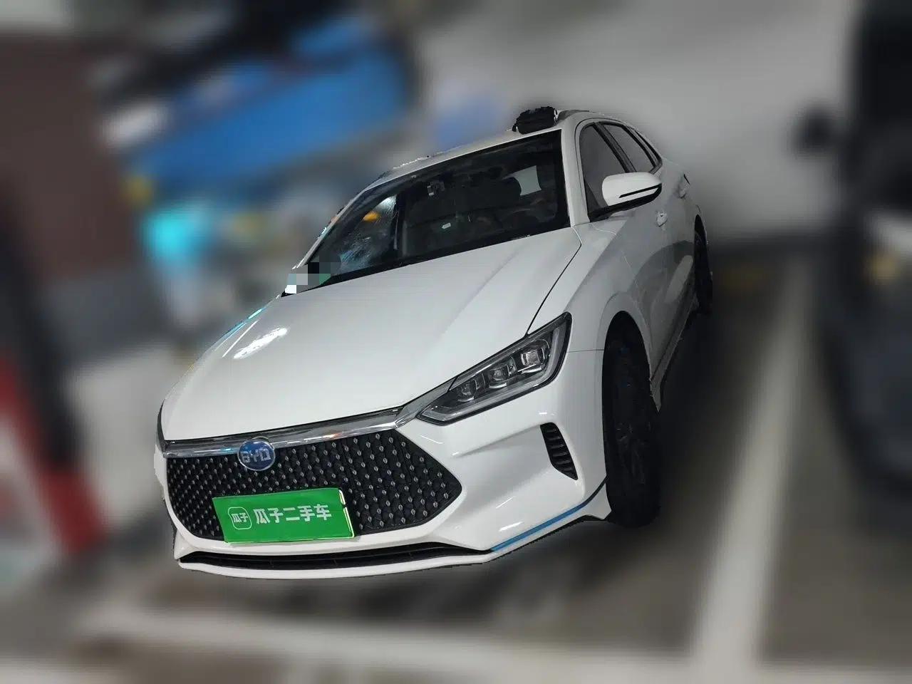 BYD e2 2021 Luxury Model — миниатюра 1