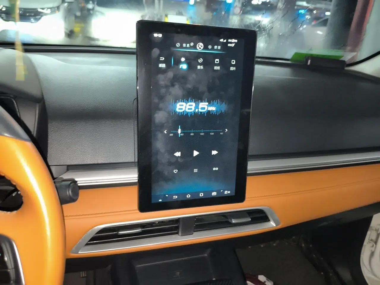 BYD e2 2021 Luxury Model — миниатюра 13