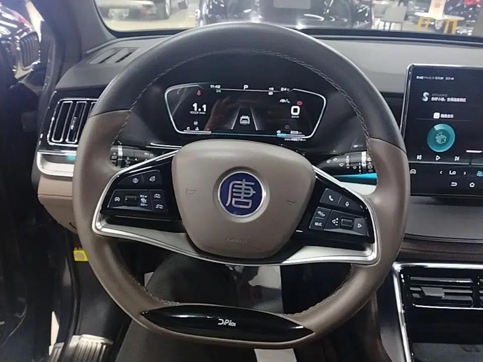 BYD Tang 2021 2.0T Automatic Flagship Edition — миниатюра 13