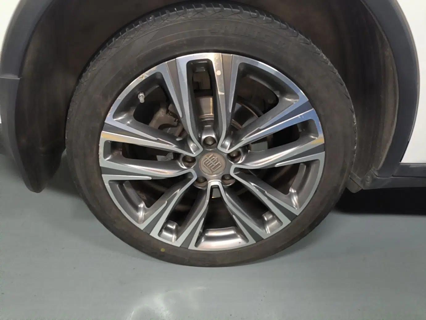 BYD Tang 2018 2.0T Automatic SmartConnect Prestige 7-Seater China V Standard — миниатюра 16