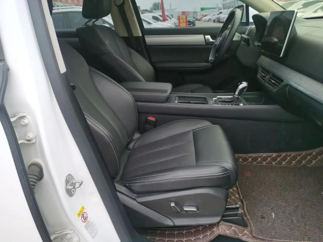 BYD Tang 2018 2.0T Automatic SmartConnect Prestige 7-Seater China V Standard — миниатюра 19