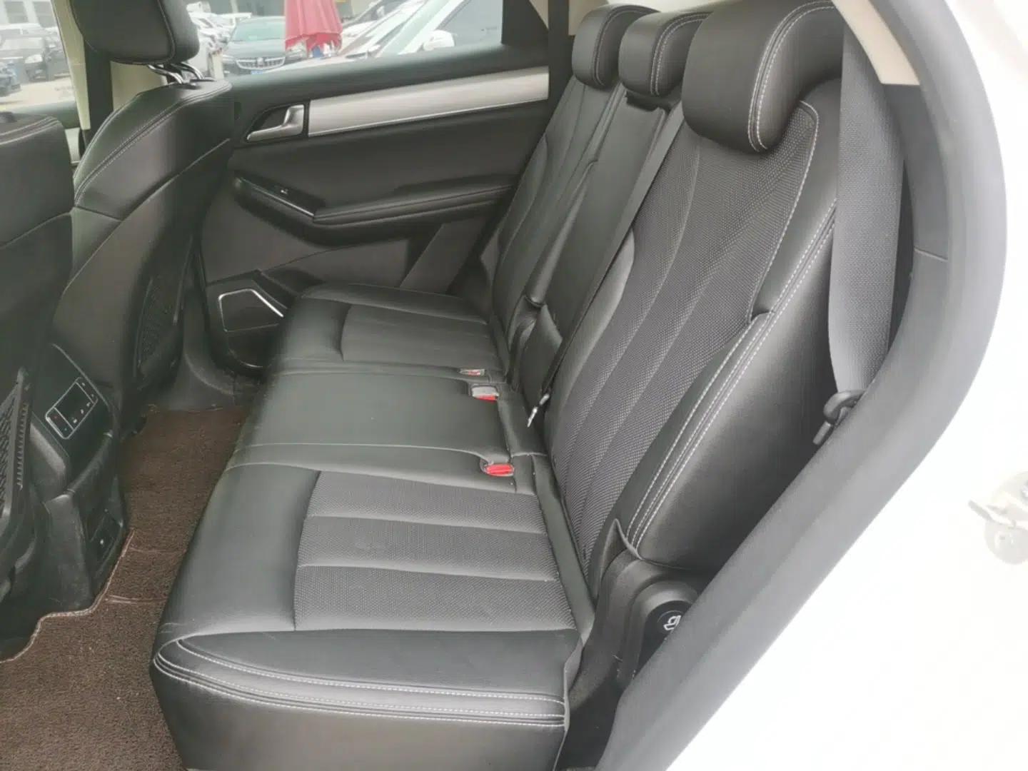 BYD Tang 2018 2.0T Automatic SmartConnect Prestige 7-Seater China V Standard — миниатюра 20