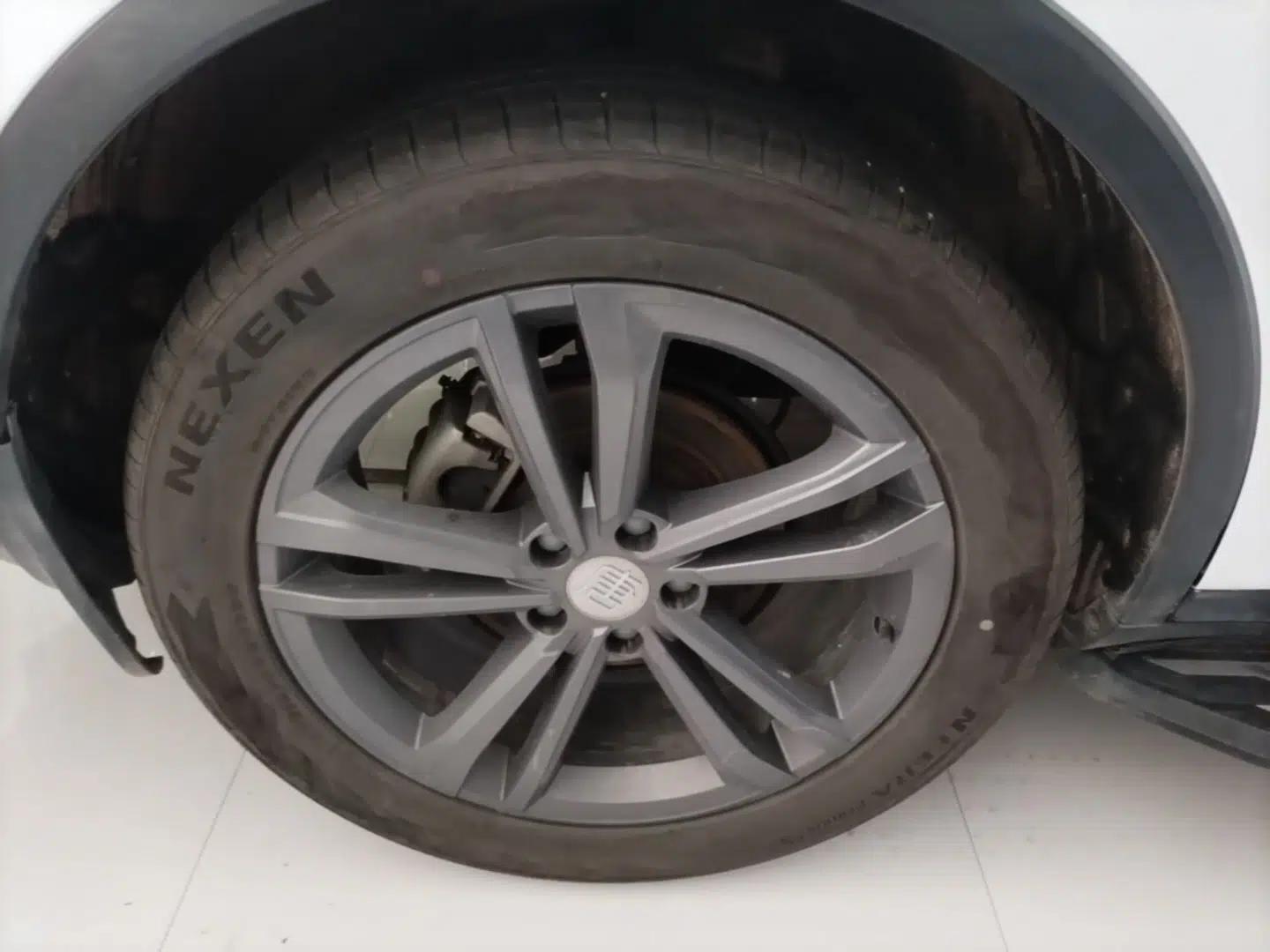 BYD Tang 2021 2.0T Automatic Flagship Edition — миниатюра 11