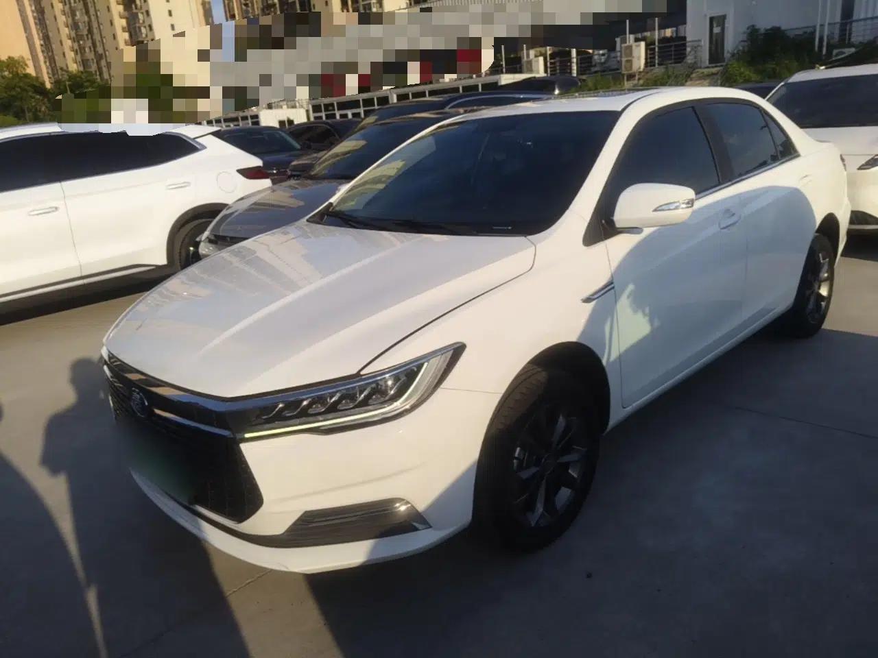 BYD Qin New Energy 2021 Travel Edition — миниатюра 1