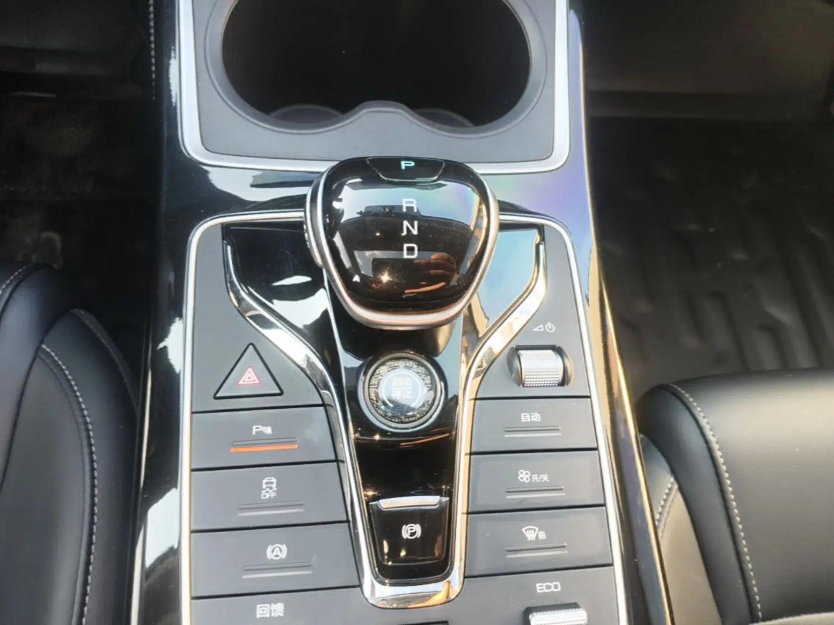 BYD Qin New Energy 2021 Travel Edition — миниатюра 16