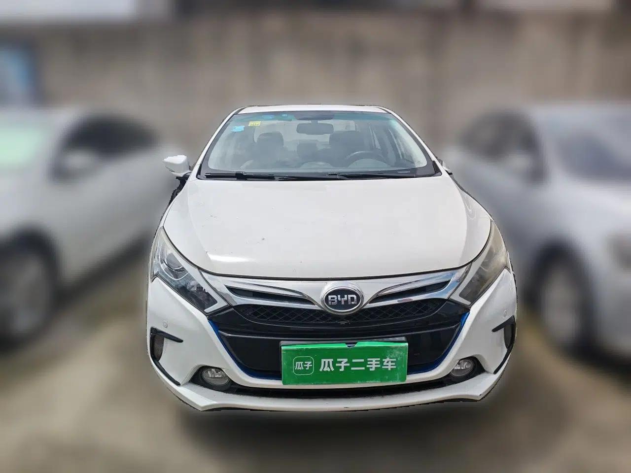 BYD Qin New Energy 2015 1.5T Dual-Crown Flagship Plus Edition — миниатюра 2