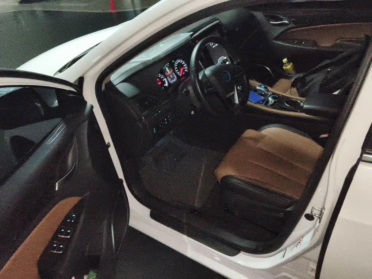 BYD Qin New Energy 2017 1.5T Luxury Model — миниатюра 16