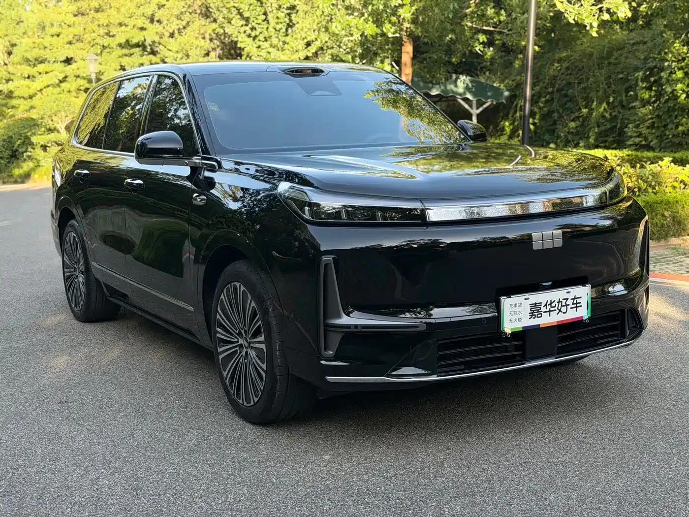 Galaxy M9 2025 210km/h AWD Navigator Edition — миниатюра 3
