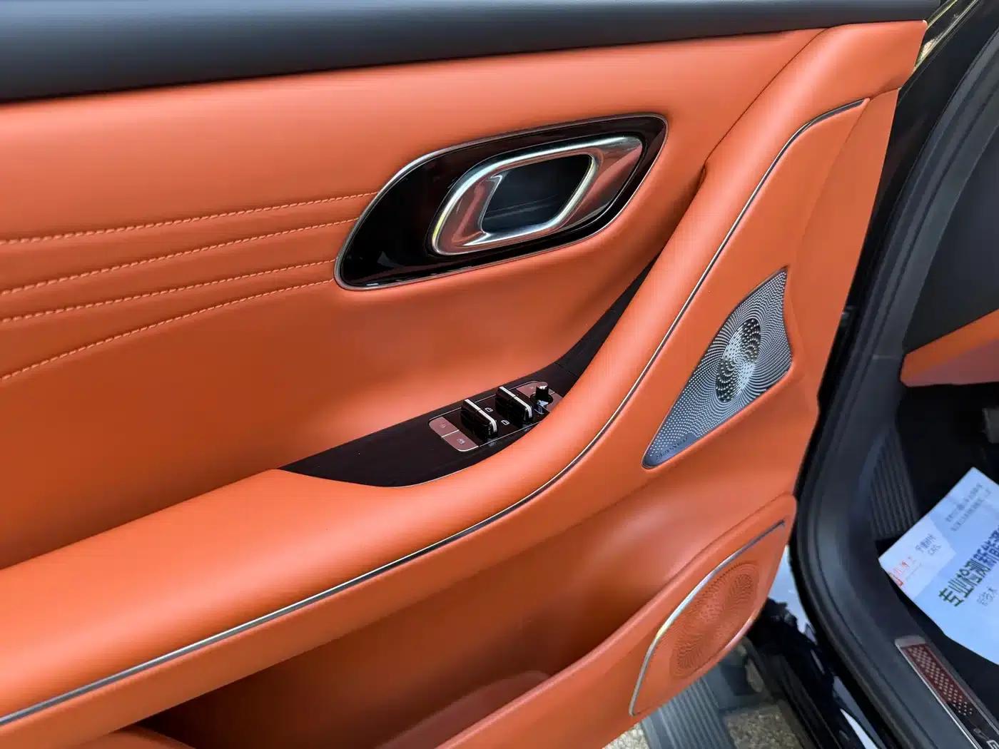 Galaxy M9 2025 210km/h AWD Navigator Edition — миниатюра 5