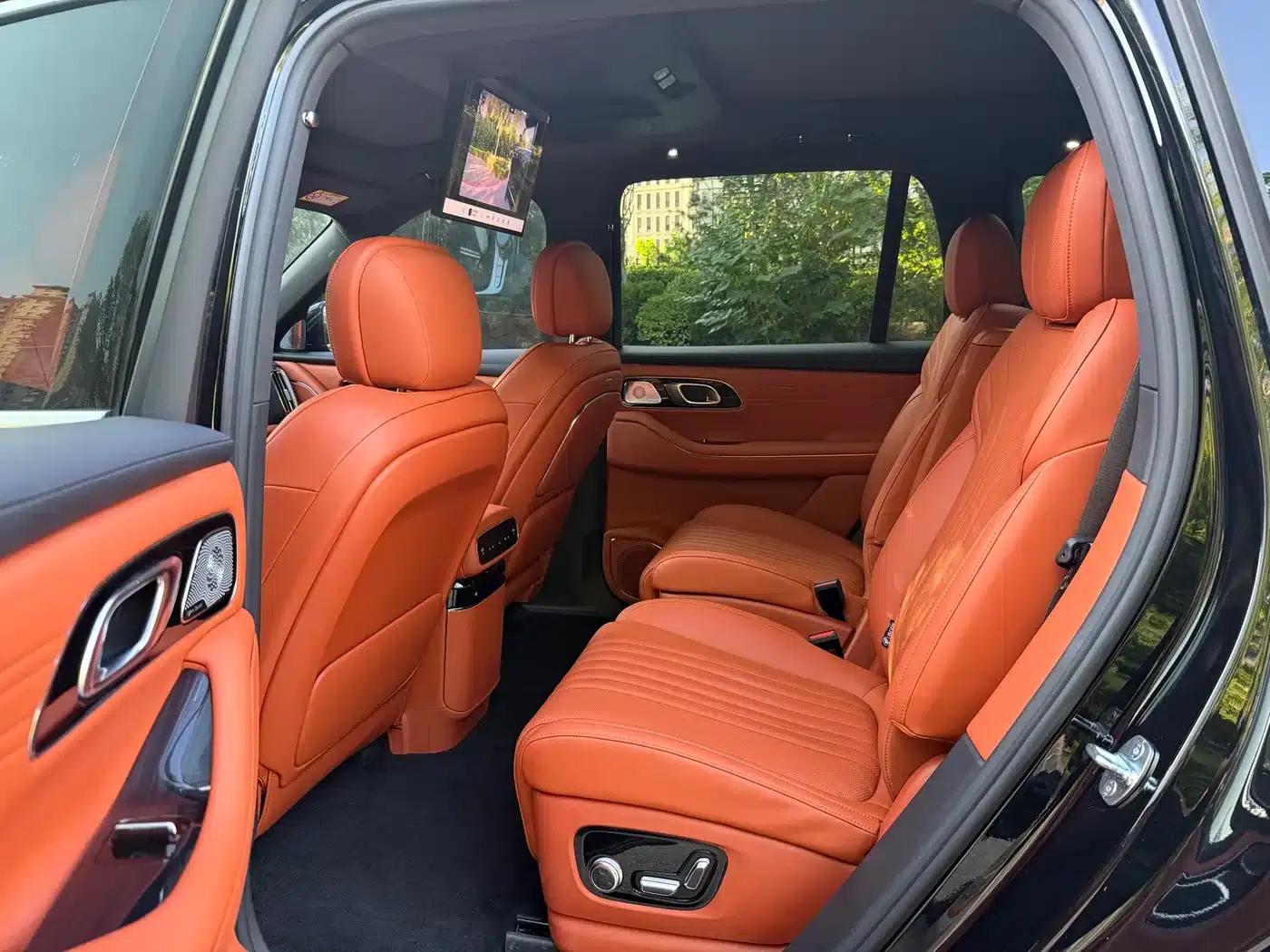 Galaxy M9 2025 210km/h AWD Navigator Edition — миниатюра 7