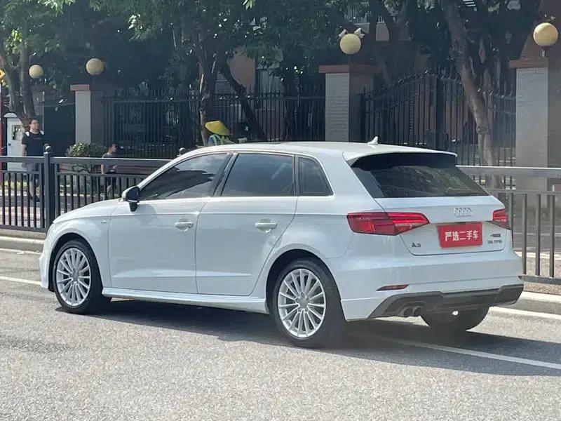 Audi A3 2017 Sportback 35 TFSI Fashion Edition — миниатюра 4