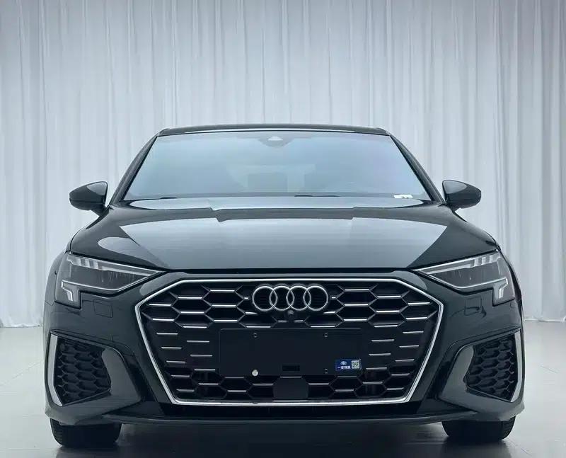 2022 Audi A3 A3L Limousine 35 TFSI Fashion Sport — миниатюра 2
