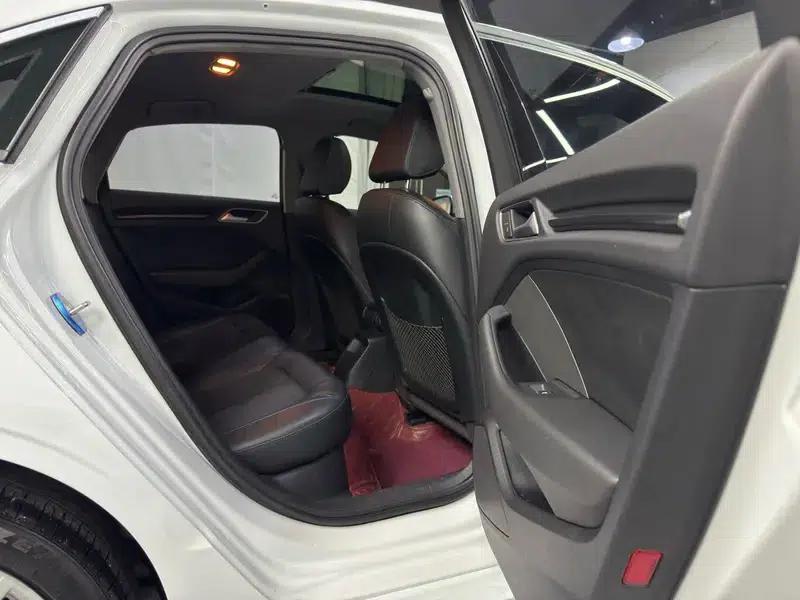 Audi A3 2018 30th Anniversary Edition Limousine 35 TFSI Progressive — миниатюра 10