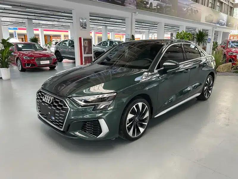 Audi A3 2023 Facelift A3L Limousine 35 TFSI Fashionable Elegant Model — миниатюра 1