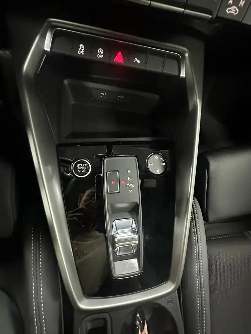 Audi A3 2023 Facelift A3L Limousine 35 TFSI Sporty Edition — миниатюра 14