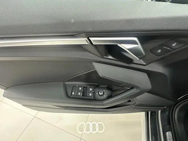 Audi A3 2023 Facelift A3L Limousine 35 TFSI Sporty Edition — миниатюра 23