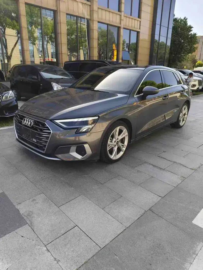 Audi A3 2022 Sportback 35 TFSI Luxury Elegance — миниатюра 1