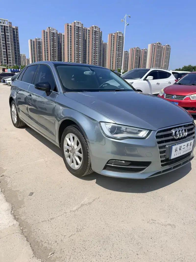 Audi A3 2014 Sportback 35 TFSI Automatic Fashion Edition — миниатюра 3