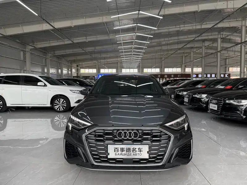 2023 Audi A3 A3L Limousine 35 TFSI Fashion Sport — миниатюра 2
