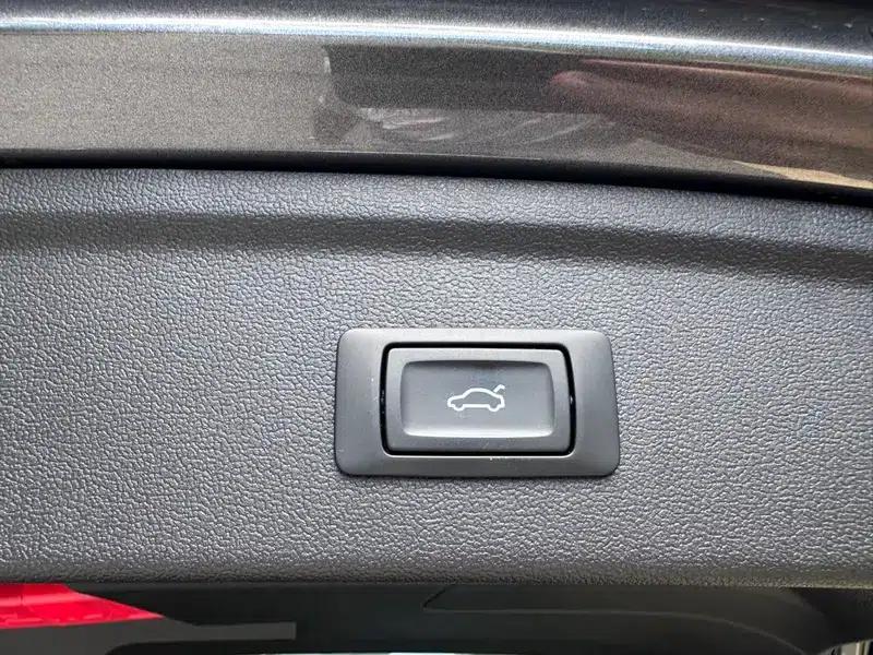 Audi A3 2022 Sportback 35 TFSI RS Package (Speed Edition) — миниатюра 14